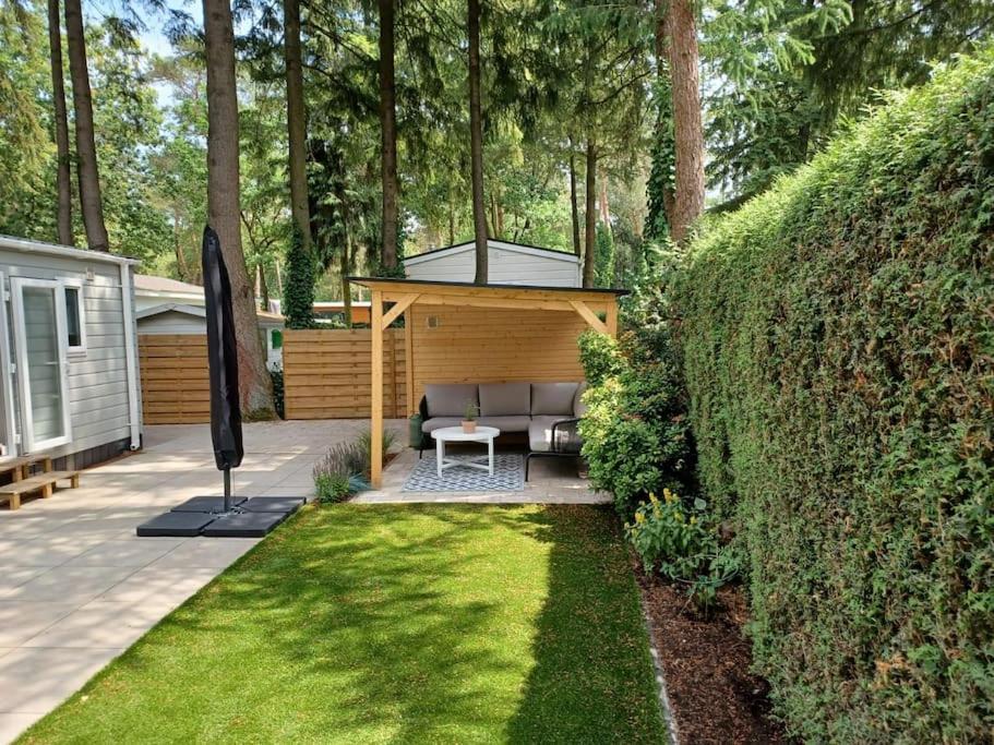 Boshuis Met Grote Tuin I Vakantiepark Met Zwembad Hoenderloo Ngoại thất bức ảnh