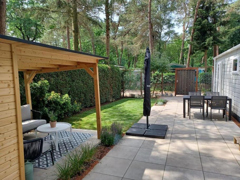 Boshuis Met Grote Tuin I Vakantiepark Met Zwembad Hoenderloo Ngoại thất bức ảnh